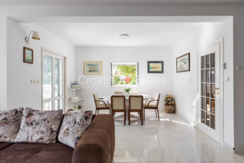 croatia-ciovo-villa-seafront-sea-view-pool-sale(108)