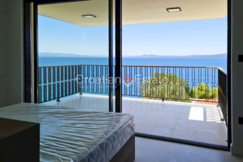 croatia-ciovo-villa-second-row-sea-view-pool-sale(105)