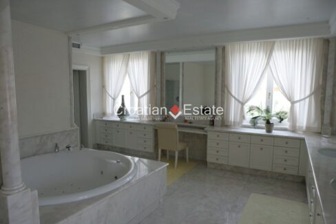 croatia-istria-luxury-villa-seafront-sea-view-pool-sale(114)