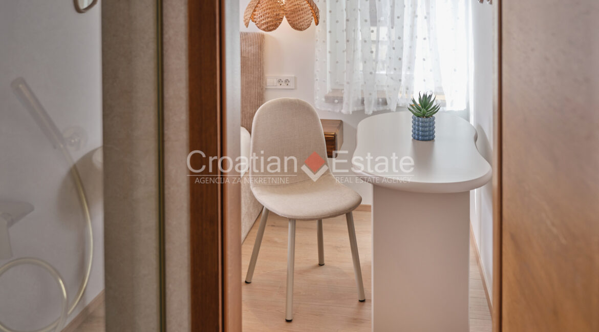 croatia-kastel-novi-house-seafront-renovated-sea-view-wellness-sale(129)