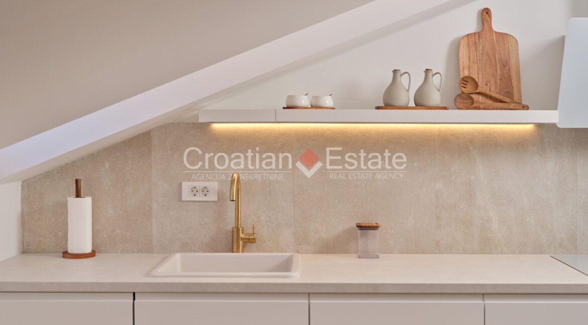 croatia-kastel-novi-house-seafront-renovated-sea-view-wellness-sale(143)