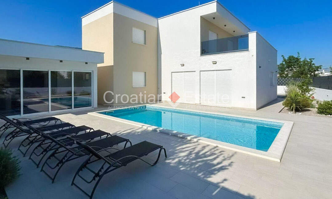 croatia-kastela-villa-pool-summer-kitchen-sale(102)