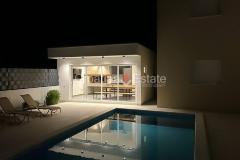 croatia-kastela-villa-pool-summer-kitchen-sale(103)
