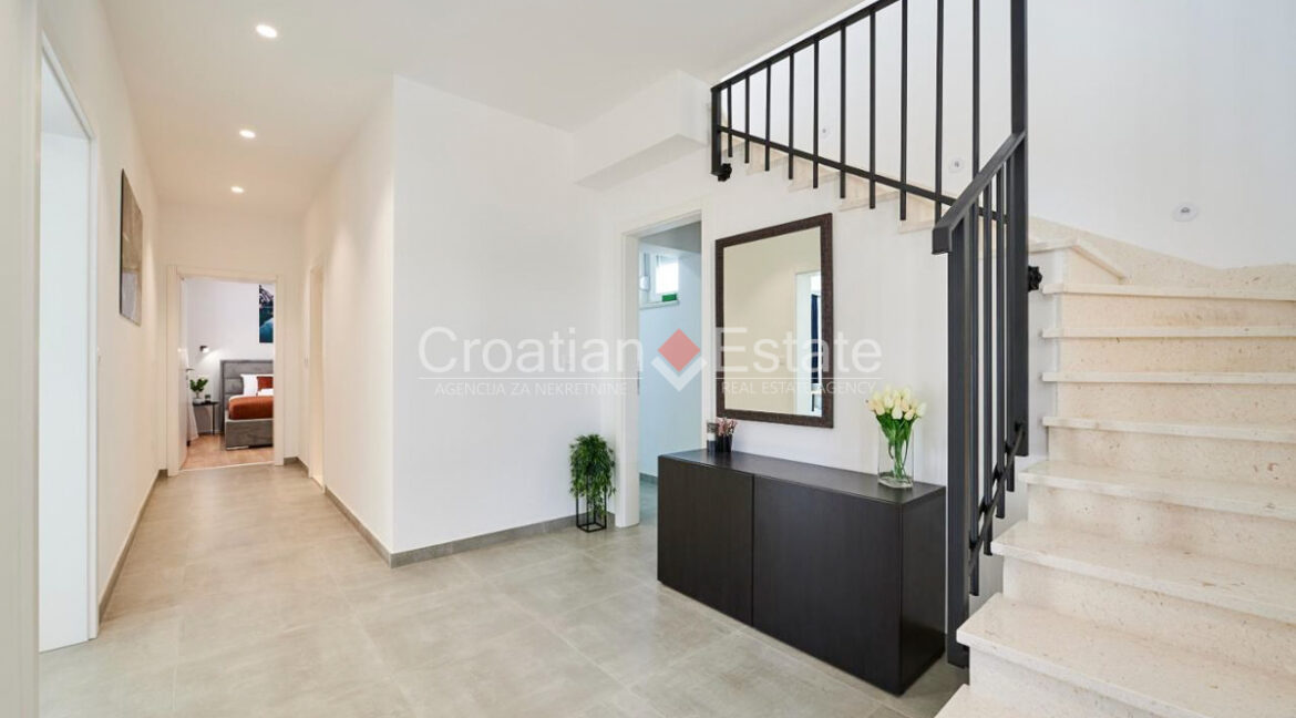 croatia-kastela-villa-pool-summer-kitchen-sale(109)