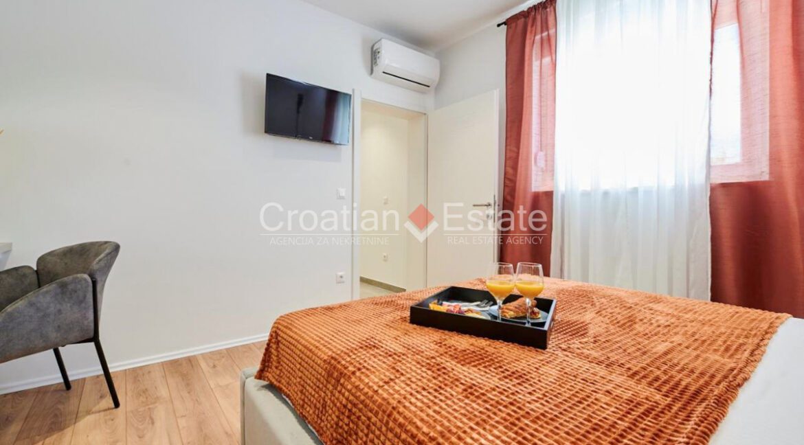 croatia-kastela-villa-pool-summer-kitchen-sale(111)