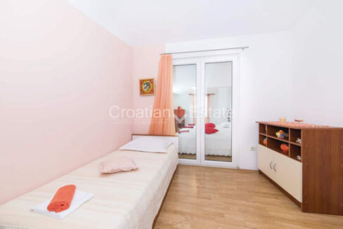 croatia-kastela-villa-sea-view-pool-barbecue-sale(114)