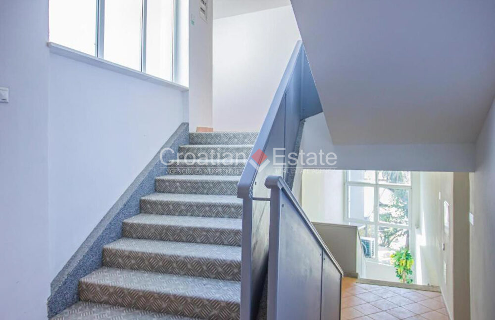 croatia-korcula-hotel-seafront-pool-sea-view-sale(106)