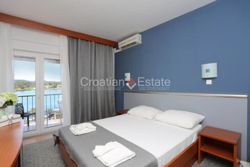croatia-korcula-hotel-seafront-pool-sea-view-sale(107)