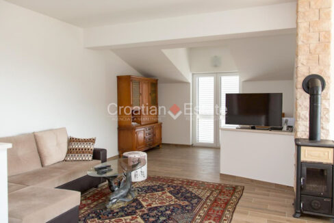 croatia-korcula-house-sea-view-garage-parking-sale(105)