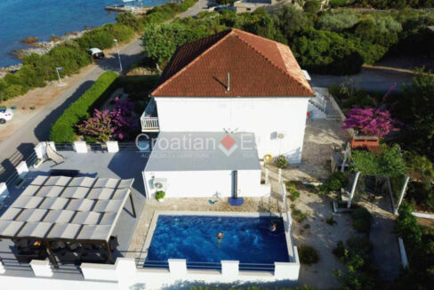 croatia-korcula-seafront-house-pool-sale(103)