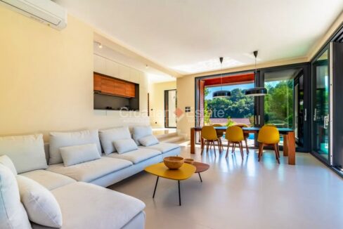 croatia-korcula-seafront-pool-sea-view-sale(111)