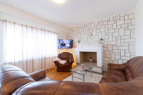 croatia-korcula-villa-seafront-pool-sale(103)