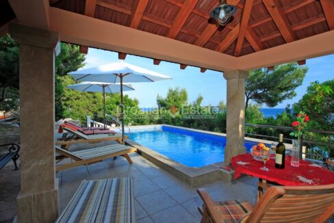 croatia-korcula-villa-seafront-pool-sale(106)
