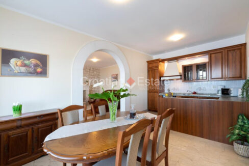 croatia-korcula-villa-seafront-pool-sale(106)