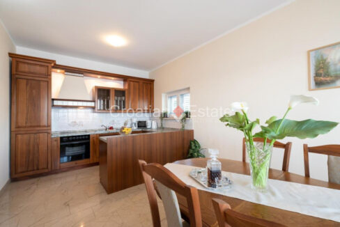 croatia-korcula-villa-seafront-pool-sale(107)