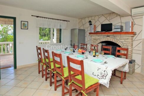 croatia-korcula-villa-seafront-pool-sale(108)