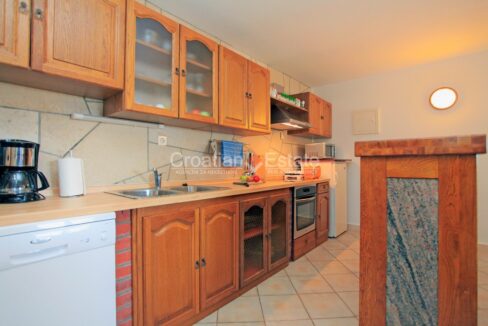 croatia-korcula-villa-seafront-pool-sale(110)