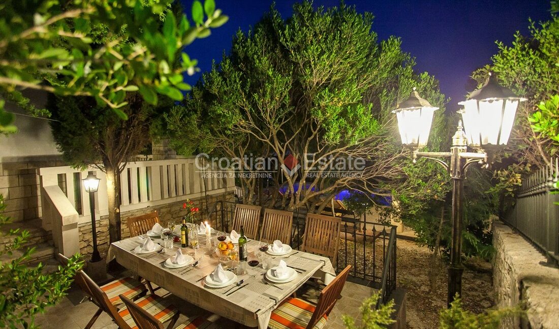 croatia-korcula-villa-seafront-pool-sale(119)