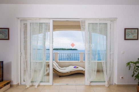 croatia-korcula-villa-seafront-sale(102)