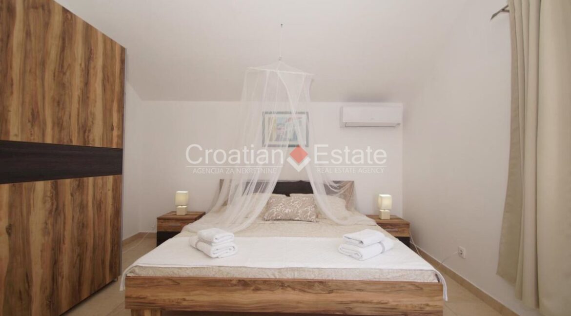 croatia-korcula-villa-seafront-sale(117)