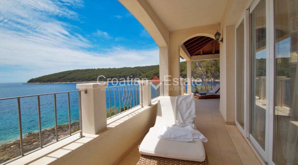 croatia-korcula-villa-seafront-sale(125)