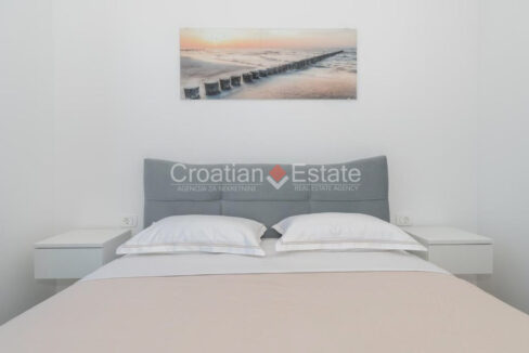 croatia-makarska-villa-pool-roof-terrace-sea-view-sale(119)