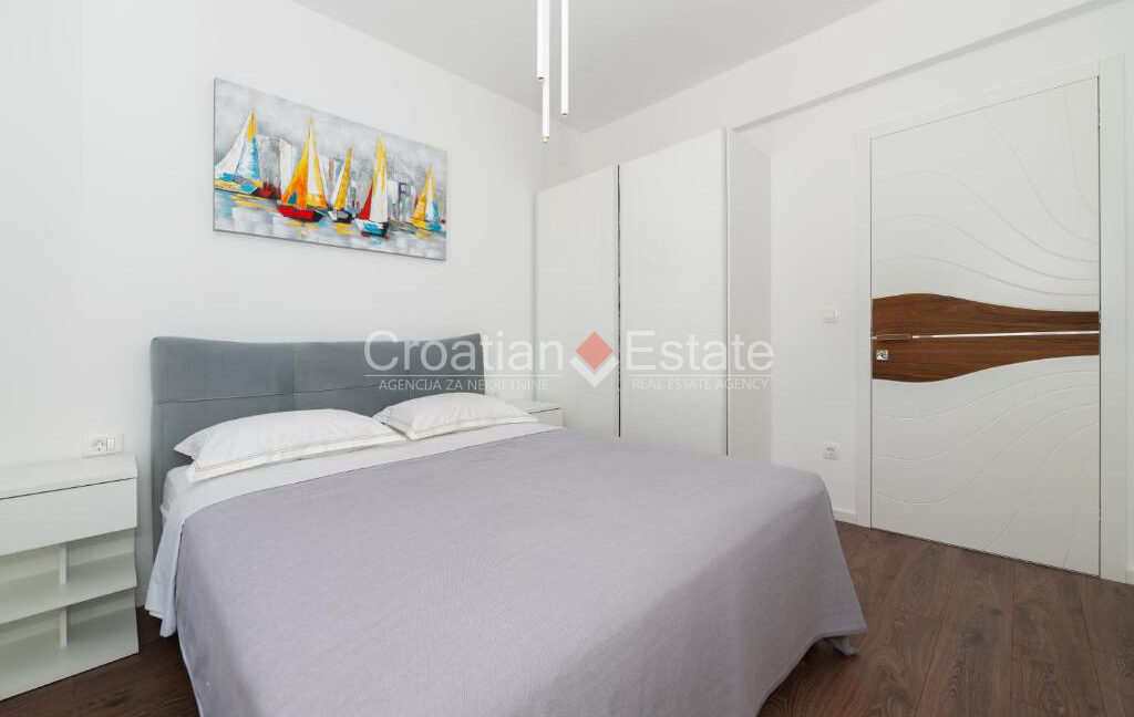 croatia-makarska-villa-pool-roof-terrace-sea-view-sale(120)