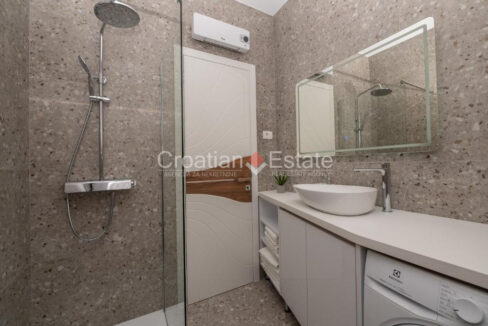 croatia-makarska-villa-pool-roof-terrace-sea-view-sale(122)