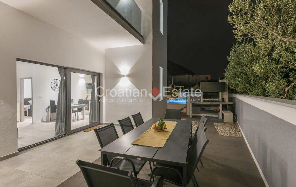croatia-makarska-villa-two-flats-pool-sea-view-sale(109)