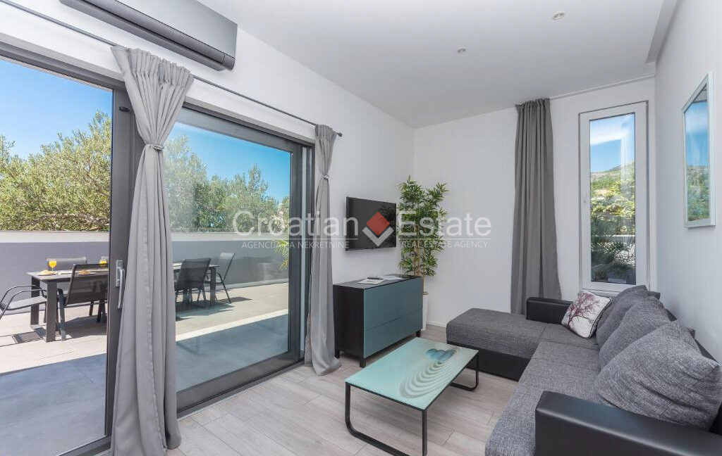 croatia-makarska-villa-two-flats-pool-sea-view-sale(119)