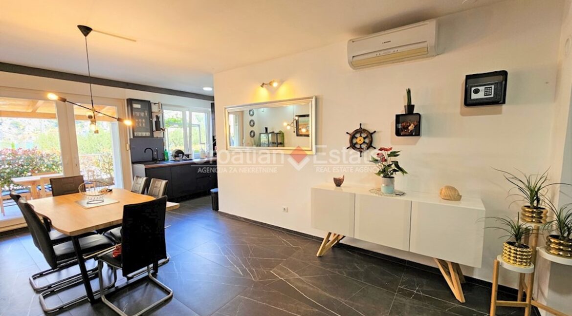 croatia-omis-apartment-view-sale(105)