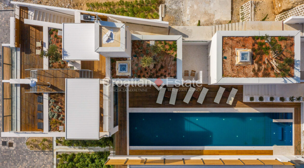 croatia-omis-villa-sea-view-pool-roof-terrace-sale(102)