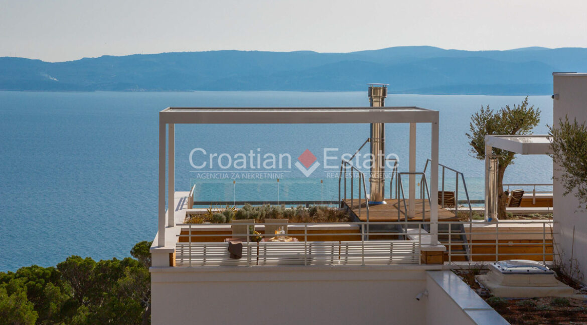 croatia-omis-villa-sea-view-pool-roof-terrace-sale(106)