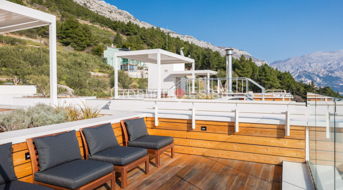 croatia-omis-villa-sea-view-pool-roof-terrace-sale(109)