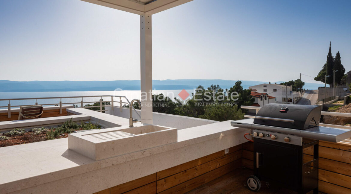 croatia-omis-villa-sea-view-pool-roof-terrace-sale(110)