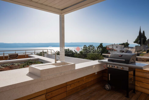 croatia-omis-villa-sea-view-pool-roof-terrace-sale(110)