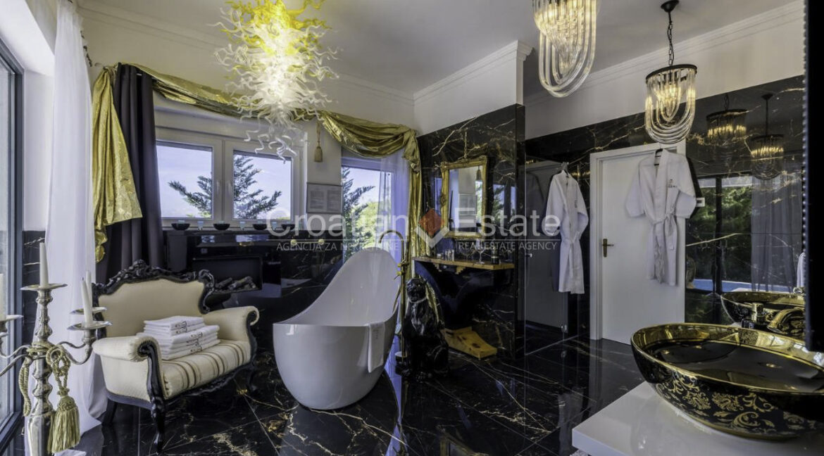 croatia-podstrana-luxury-villa-sea-view-pool-sale(108)