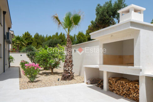 croatia-podstrana-villa-sea-view-pool-barbecue-sale(106)