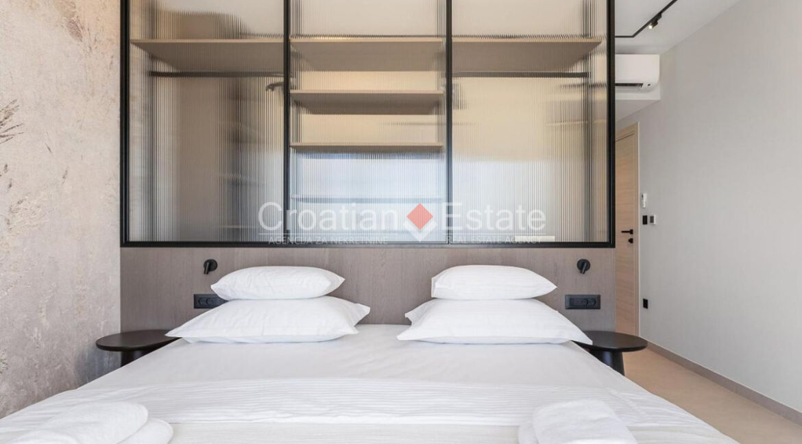 croatia-podstrana-villa-sea-view-pool-barbecue-sale(118)