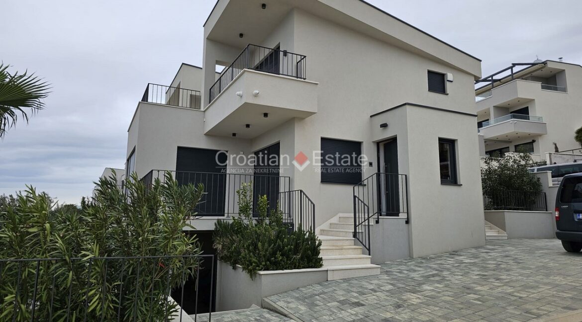 croatia-podstrana-villa-sea-view-pool-parking-sale(101)