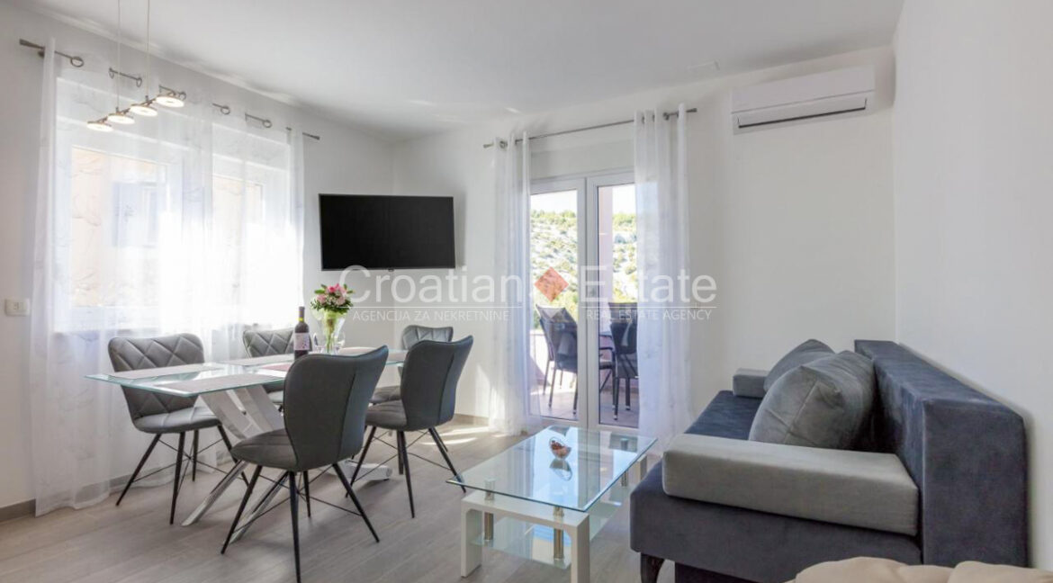croatia-rogoznica-apartment-house-second-row-sea-view-sale(105)
