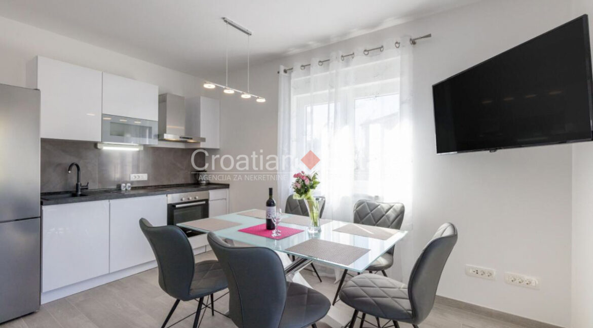 croatia-rogoznica-apartment-house-second-row-sea-view-sale(107)