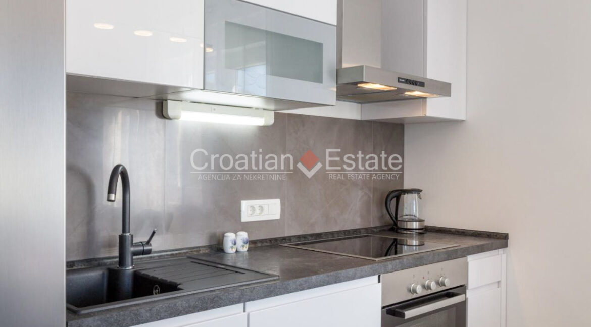 croatia-rogoznica-apartment-house-second-row-sea-view-sale(108)