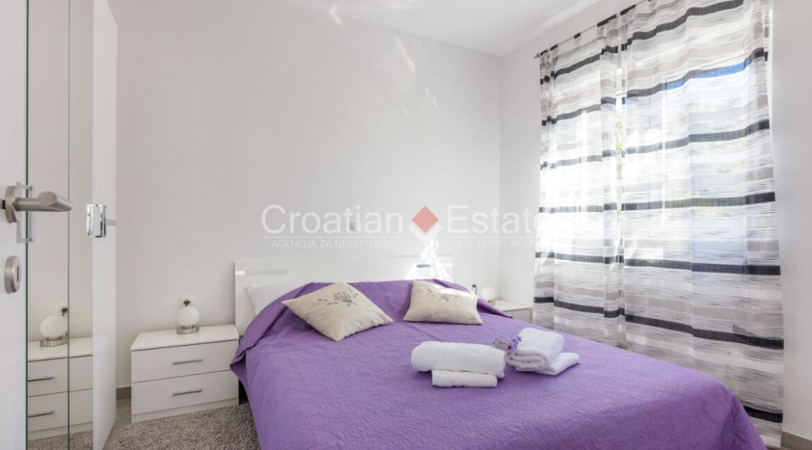 croatia-rogoznica-apartment-house-second-row-sea-view-sale(109)