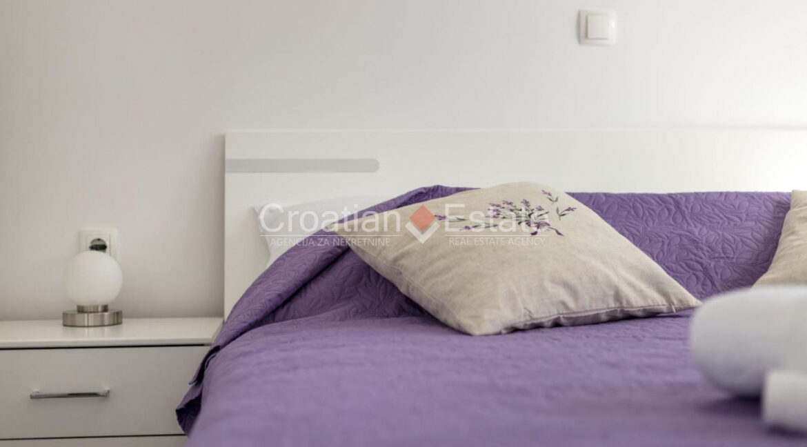 croatia-rogoznica-apartment-house-second-row-sea-view-sale(110)