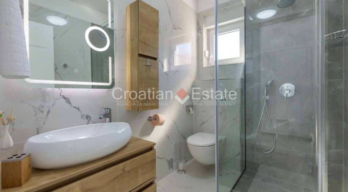 croatia-rogoznica-apartment-house-second-row-sea-view-sale(112)