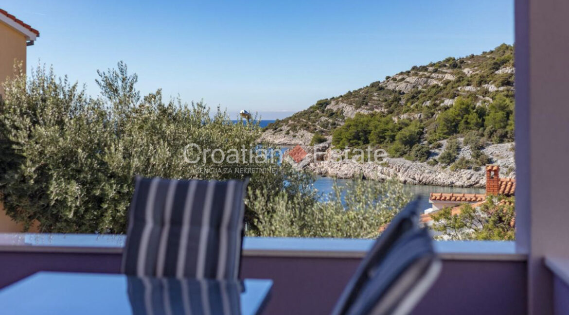 croatia-rogoznica-apartment-house-second-row-sea-view-sale(115)