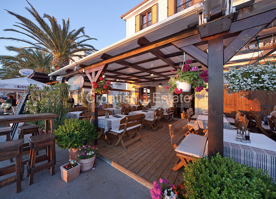 croatia-rogoznica-house-restaurant-seafront-sale(102)