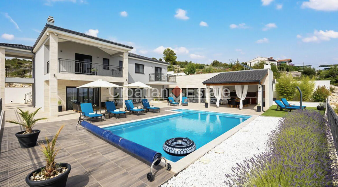 croatia-rogoznica-villa-sea-view-pool-playground-gym-sale(101)