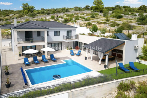 croatia-rogoznica-villa-sea-view-pool-playground-gym-sale(103)